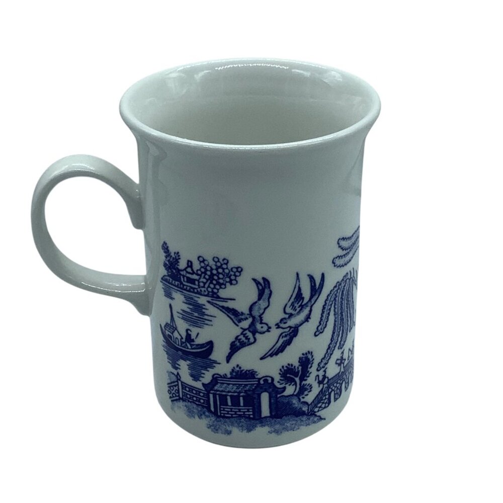 Vintage Churchill Blue Willow Mug England Made‎ Coffee Cup 4.25” Classic Pagoda